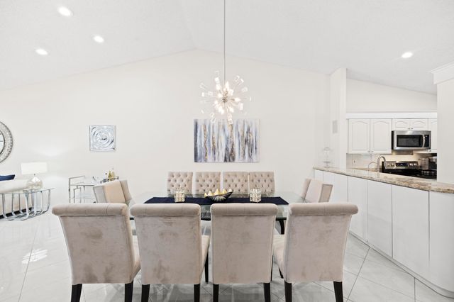 5916 Sunswept Lane A, Boynton Beach, FL 33437