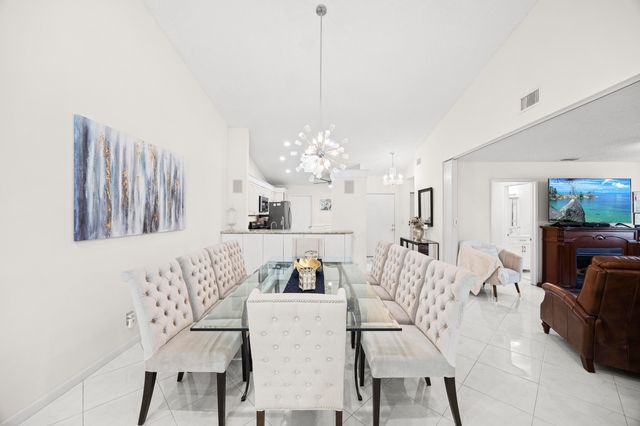 5916 Sunswept Lane A, Boynton Beach, FL 33437