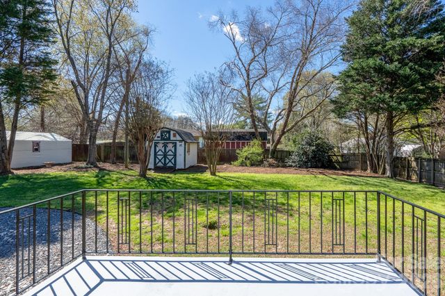 1885 N Enochville Avenue, China Grove, NC 28023