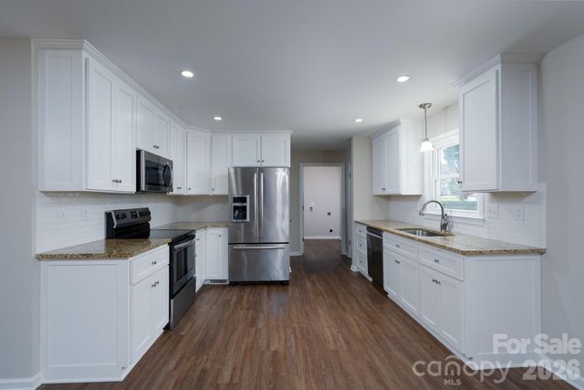 1885 N Enochville Avenue, China Grove, NC 28023