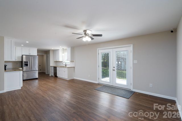 1885 N Enochville Avenue, China Grove, NC 28023