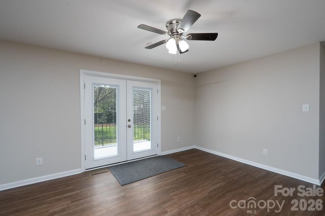 1885 N Enochville Avenue, China Grove, NC 28023