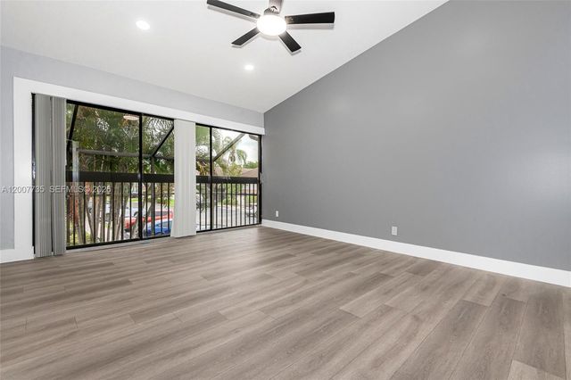 7111 SW 42nd Pl, Davie, FL 33314