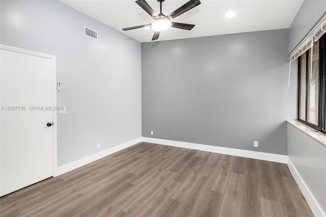 7111 SW 42nd Pl, Davie, FL 33314