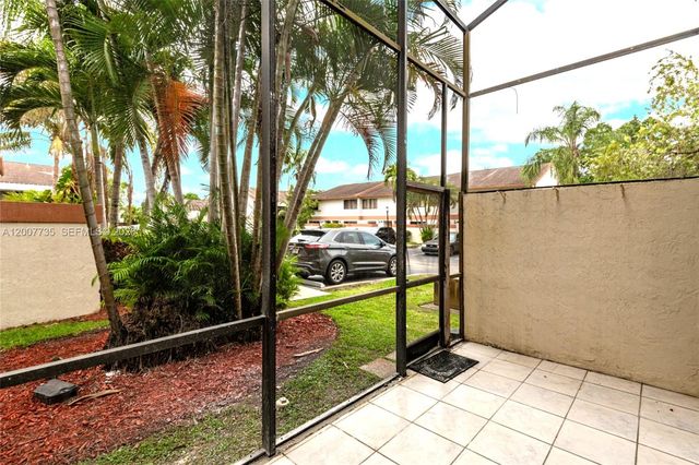 7111 SW 42nd Pl, Davie, FL 33314