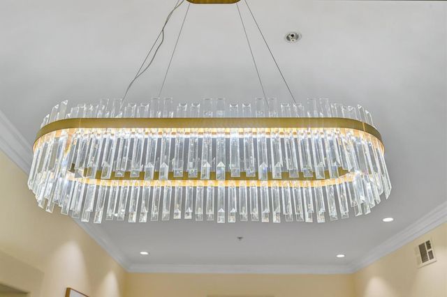 88 S Broadway 2405, Millbrae, CA 94030