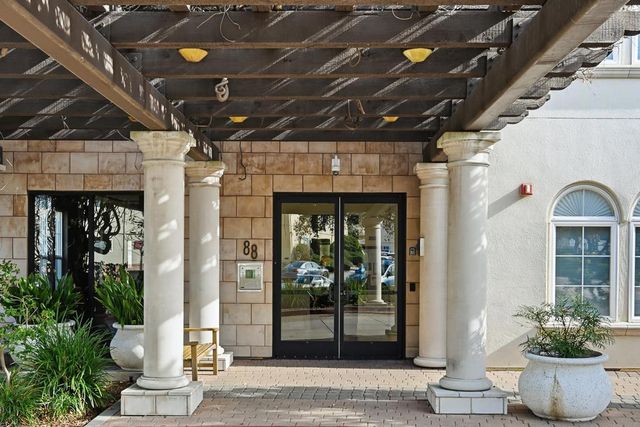 88 S Broadway 2405, Millbrae, CA 94030