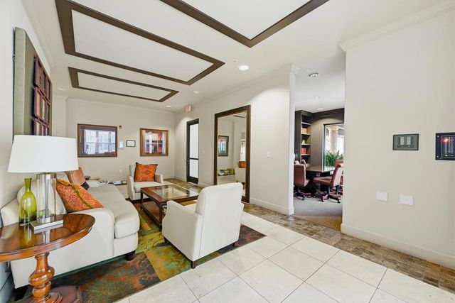 88 S Broadway 2405, Millbrae, CA 94030