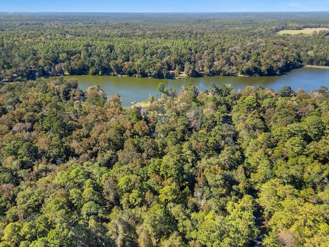 90 Magnolia Court, Havana, FL 32333