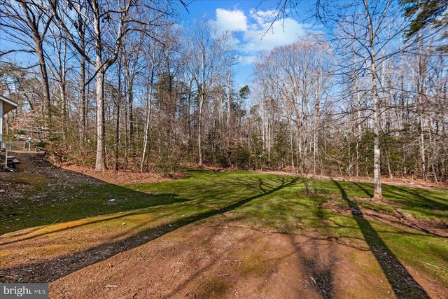 7621 RIVER RD, Fredericksburg, VA 22407