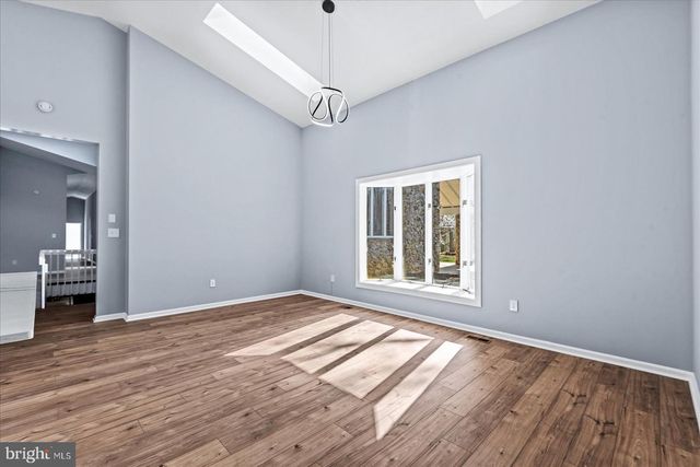 7621 RIVER RD, Fredericksburg, VA 22407