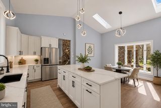 7621 RIVER RD, Fredericksburg, VA 22407