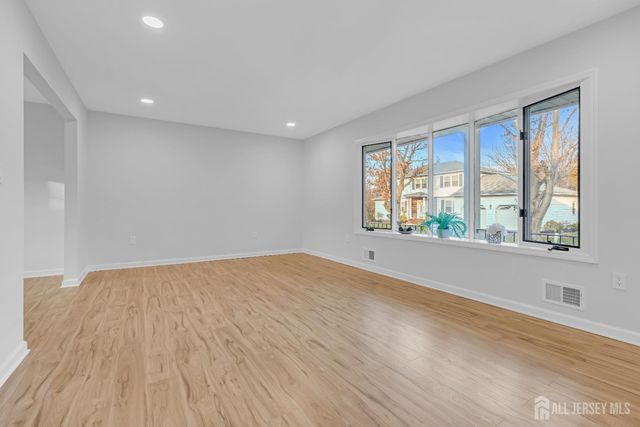 3 Van Arsdale Court, East Brunswick, NJ 08816