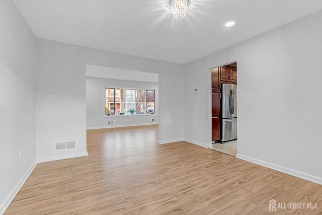 3 Van Arsdale Court, East Brunswick, NJ 08816