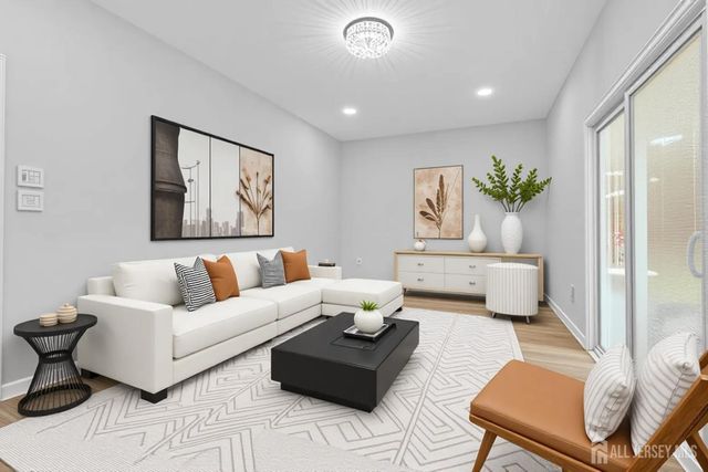 3 Van Arsdale Court, East Brunswick, NJ 08816