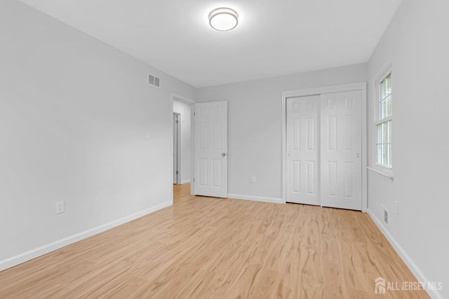 3 Van Arsdale Court, East Brunswick, NJ 08816