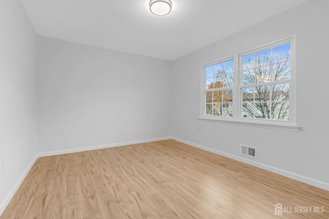 3 Van Arsdale Court, East Brunswick, NJ 08816