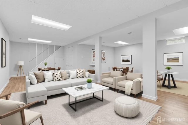 3 Van Arsdale Court, East Brunswick, NJ 08816