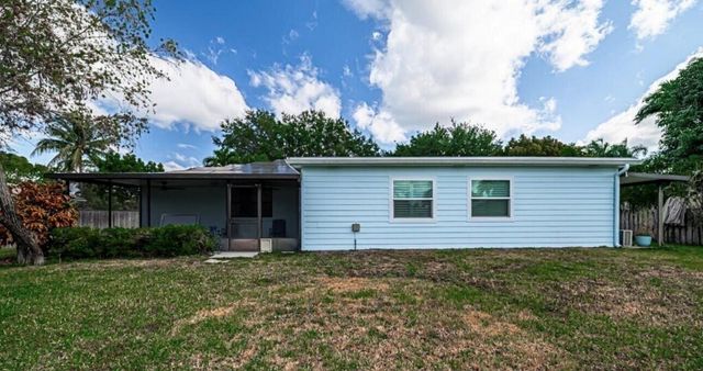 97 W Palm Avenue, Lake Worth, FL 33467