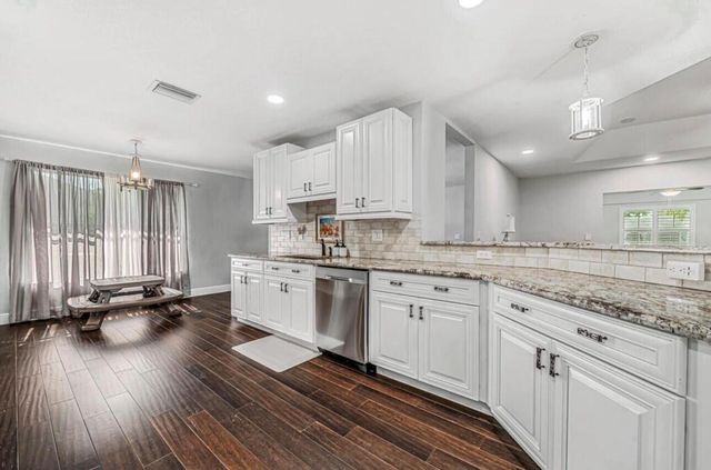 97 W Palm Avenue, Lake Worth, FL 33467