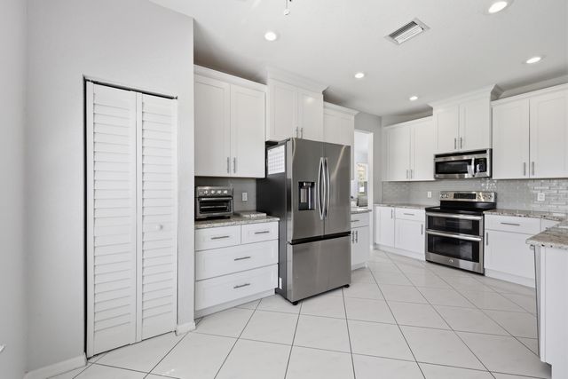 4956 SE Mariner Village Lane, Stuart, FL 34997