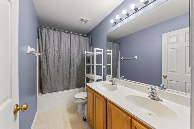 253 Carlton Mews Court, Sugar Grove, IL 60554