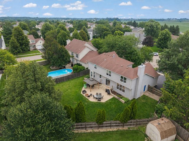 253 Carlton Mews Court, Sugar Grove, IL 60554