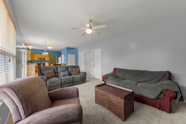 253 Carlton Mews Court, Sugar Grove, IL 60554