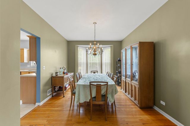 253 Carlton Mews Court, Sugar Grove, IL 60554