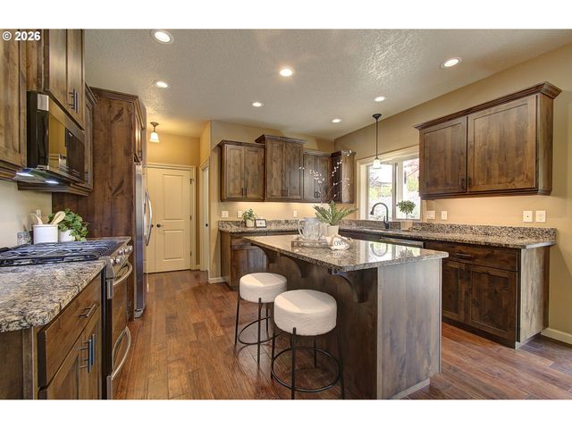 553 Se 23RD Ter, Gresham, OR 97080