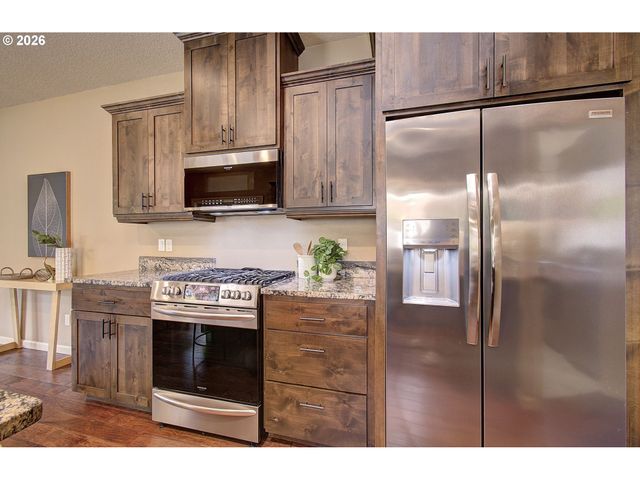 553 Se 23RD Ter, Gresham, OR 97080