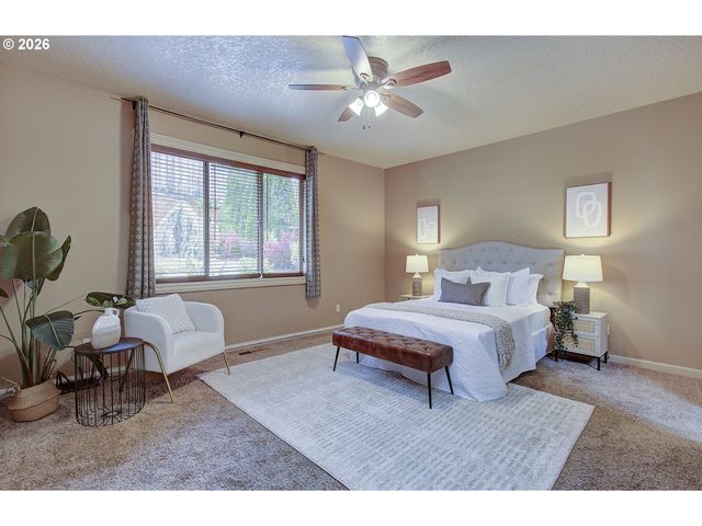 553 Se 23RD Ter, Gresham, OR 97080