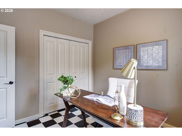 553 Se 23RD Ter, Gresham, OR 97080