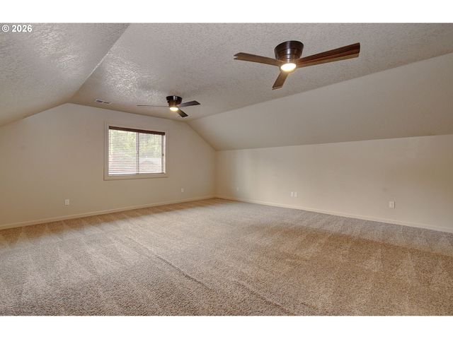 553 Se 23RD Ter, Gresham, OR 97080