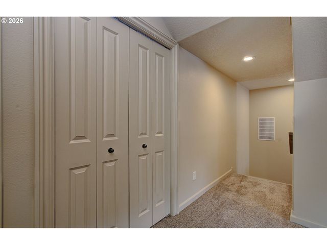 553 Se 23RD Ter, Gresham, OR 97080