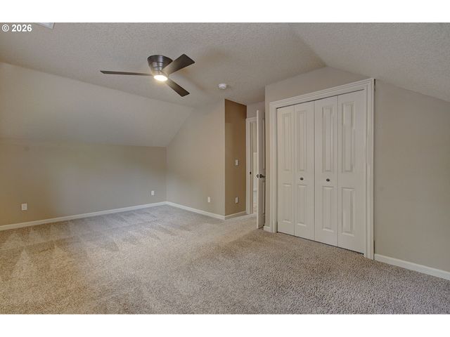 553 Se 23RD Ter, Gresham, OR 97080