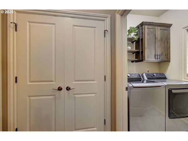 553 Se 23RD Ter, Gresham, OR 97080