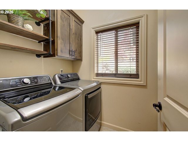 553 Se 23RD Ter, Gresham, OR 97080