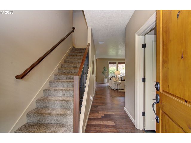 553 Se 23RD Ter, Gresham, OR 97080