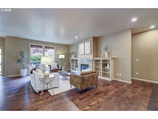 553 Se 23RD Ter, Gresham, OR 97080