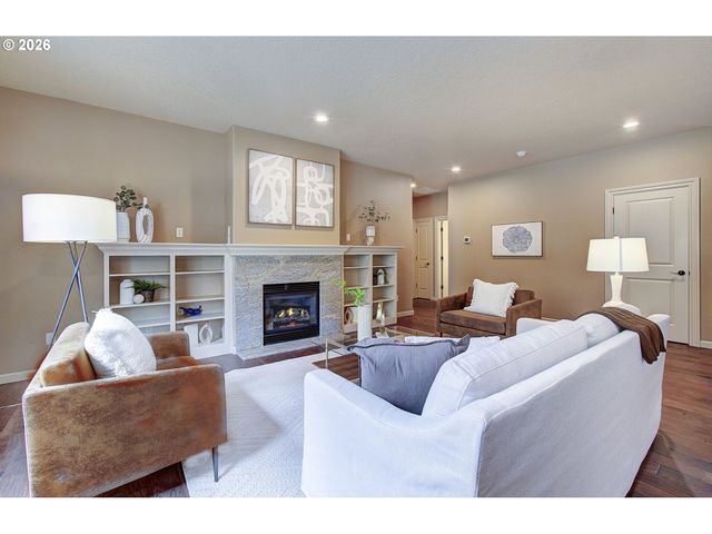 553 Se 23RD Ter, Gresham, OR 97080