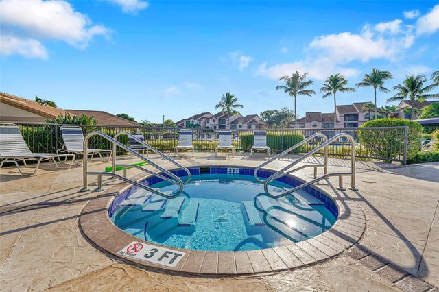 10761 NW 14th St 281, Plantation, FL 33322