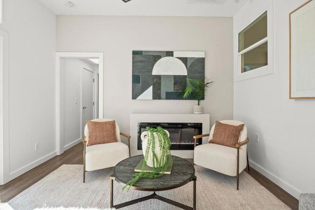 1300 2nd Avenue, San Mateo, CA 94401