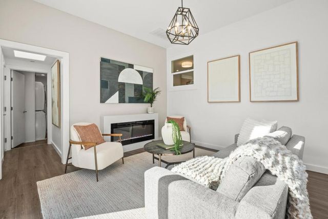 1300 2nd Avenue, San Mateo, CA 94401