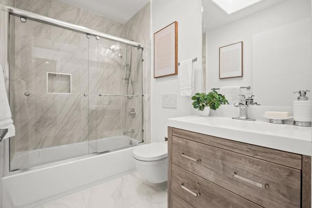 1300 2nd Avenue, San Mateo, CA 94401