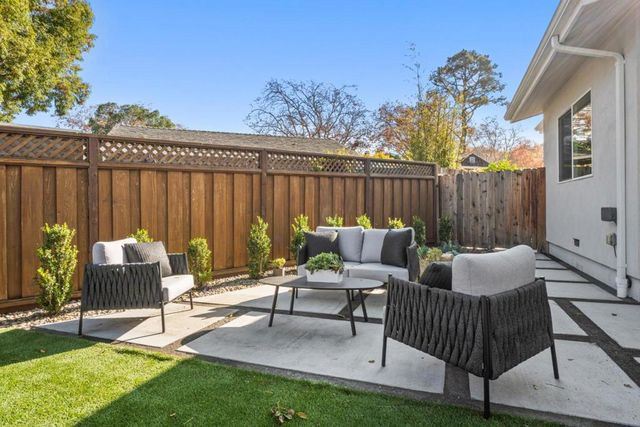 1300 2nd Avenue, San Mateo, CA 94401