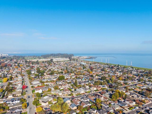 1300 2nd Avenue, San Mateo, CA 94401