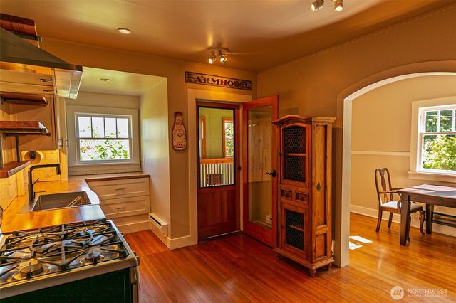 83 Medsker Road, Sequim, WA 98382