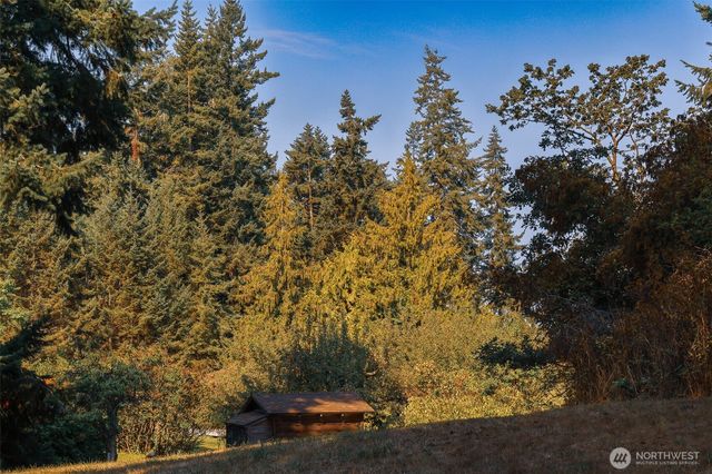 83 Medsker Road, Sequim, WA 98382