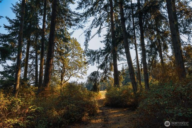 83 Medsker Road, Sequim, WA 98382